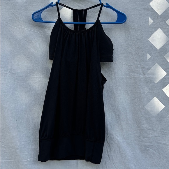 lululemon athletica Tops - Lululemon No Limits Tank